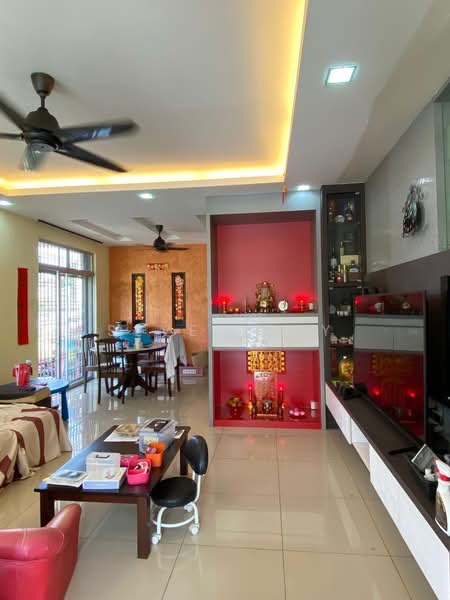 2-storey Terraced House for Sale in Taman Seri Austin (Tebrau) - Seven Tay - Living Room - PropertyGuru.com.my