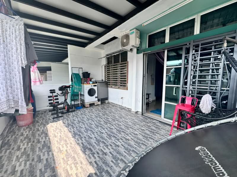 2-storey Terraced House for Sale in Taman Nusa Sentral (Iskandar Puteri (Nusajaya)) - Shi Ting - Balcony - PropertyGuru.com.my