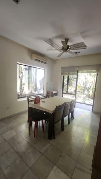Rumah Banglo untuk Disewa di Seri Kembangan (Selangor) - Aka Lim - Dining Room - PropertyGuru.com.my