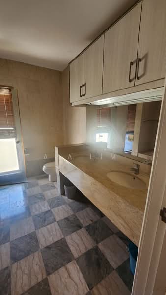 Rumah Banglo untuk Disewa di Seri Kembangan (Selangor) - Aka Lim - Bathroom - PropertyGuru.com.my