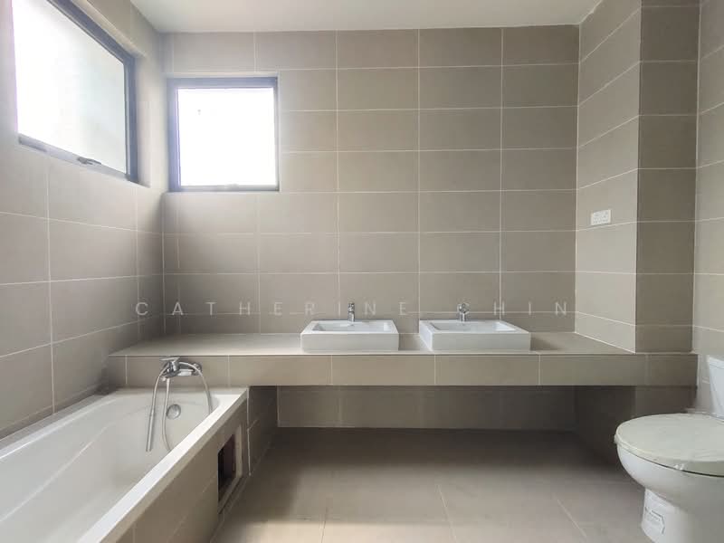 Semi-Detached House for Sale in Tiger Lane (Ipoh) - Catherine Chin - Bathroom - PropertyGuru.com.my