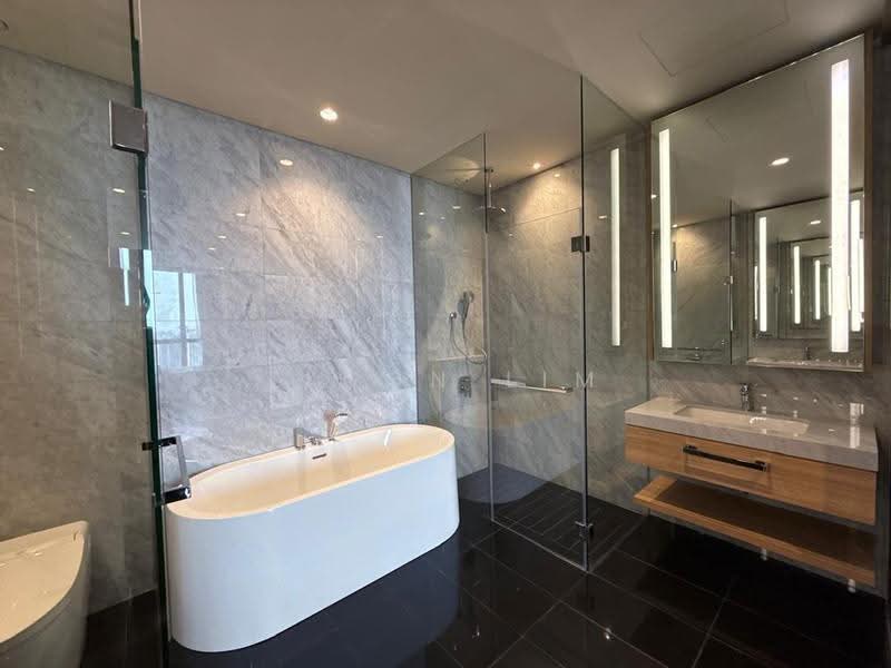 Kediaman Servis untuk Disewa di The Conlay - Eldon Lim - Bathroom - PropertyGuru.com.my