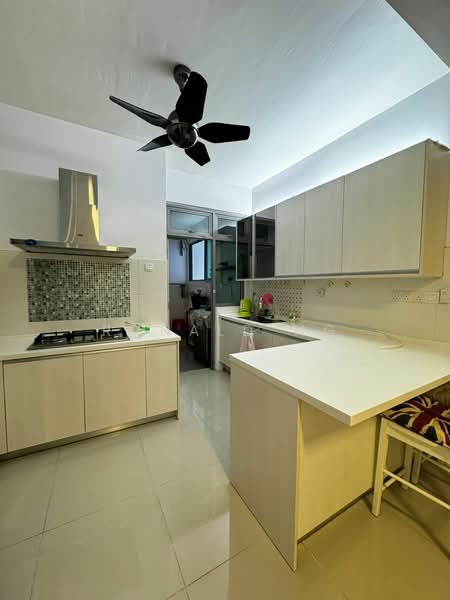 All Seasons Park untuk Untuk Disewa - RM 2,200 /bulan, Feb 2026 - Kitchen - PropertyGuru.com.my