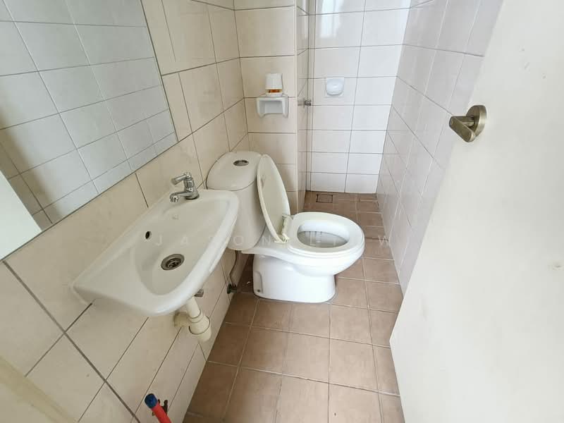 Condominium for Rent at KM1 West - Jason Liew - Bathroom - PropertyGuru.com.my