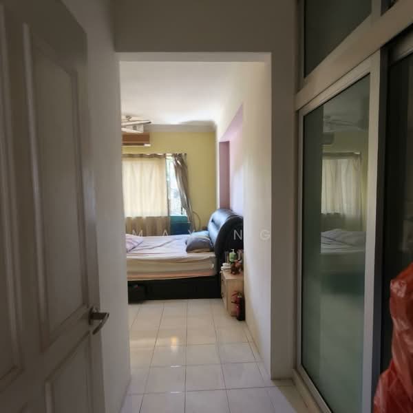 Parkview Towers untuk Untuk Dijual - RM 320,000, Mac 2026 - Bedroom - PropertyGuru.com.my
