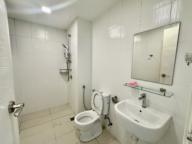 Condominium for Rent at The Latitude Condominium - Giselle Wong - Bathroom - PropertyGuru.com.my