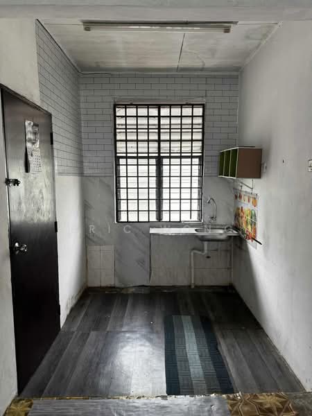 2-storey Terraced House for Sale in Kulai (Johor) - Eric Wong - Kitchen - PropertyGuru.com.my