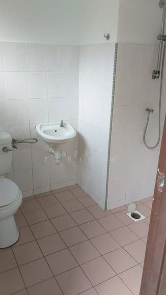 Bandar Sri Damansara untuk Untuk Disewa - RM 2,500 /bulan, Mac 2026 - Bathroom - PropertyGuru.com.my