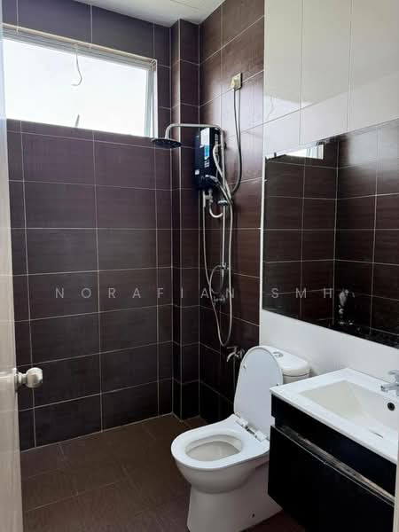 Bungalow for Sale in Senawang (Negeri Sembilan) - Norafian SMH - Bathroom - PropertyGuru.com.my