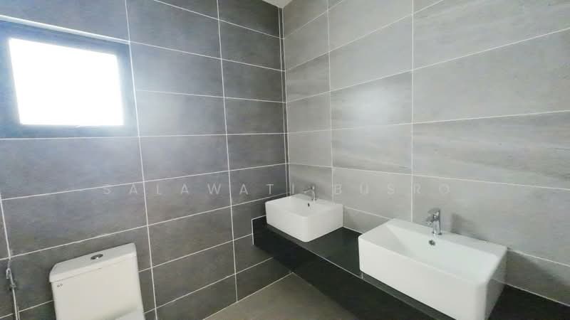 2-storey Terraced House for Sale in Cyberjaya (Selangor) - Salawati Busro - Bathroom - PropertyGuru.com.my
