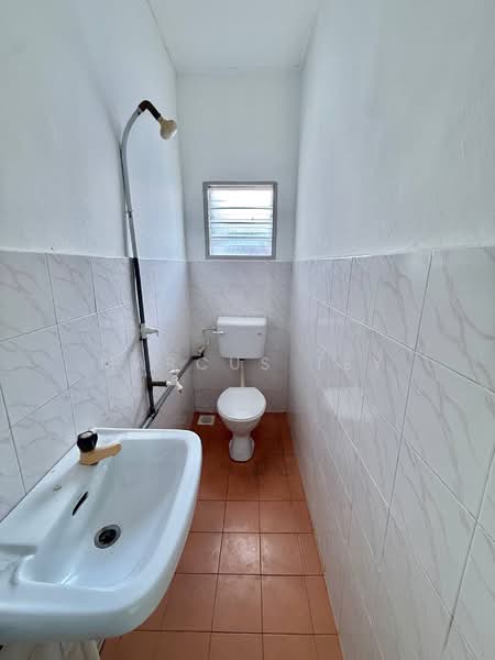 2-storey Terraced House for Sale in Taman Kota Masai (Pasir Gudang) - Marcus Tey - Bathroom - PropertyGuru.com.my