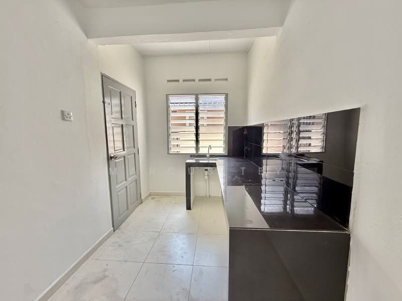 2-storey Terraced House for Sale in Taman Kota Masai (Pasir Gudang) - Marcus Tey - Kitchen - PropertyGuru.com.my