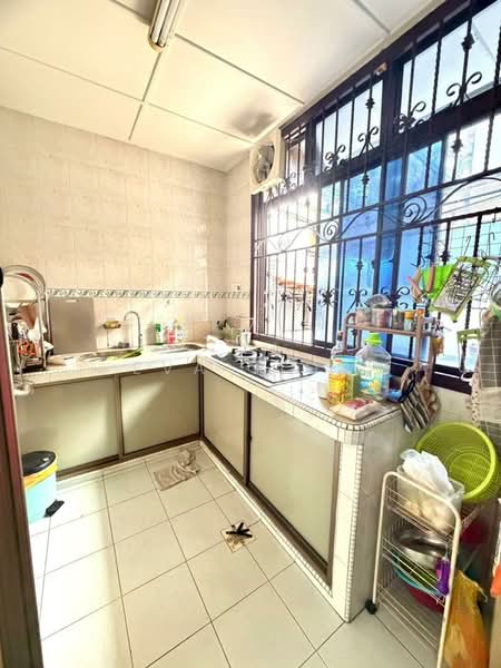 Semi-Detached House for Sale in Taman Perling (Perling) - Eva Siow - Kitchen - PropertyGuru.com.my
