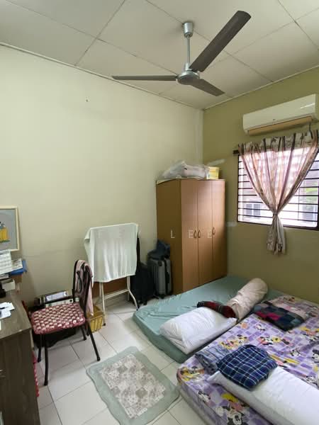 Taman Puncak Jalil untuk Untuk Disewa - RM 1,800 /bulan, Mac 2026 - Bedroom - PropertyGuru.com.my