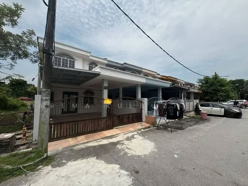 2-storey Terraced House for Sale in Taman Sentosa (Klang) - Zarema Kulbuzheva - Exterior - PropertyGuru.com.my