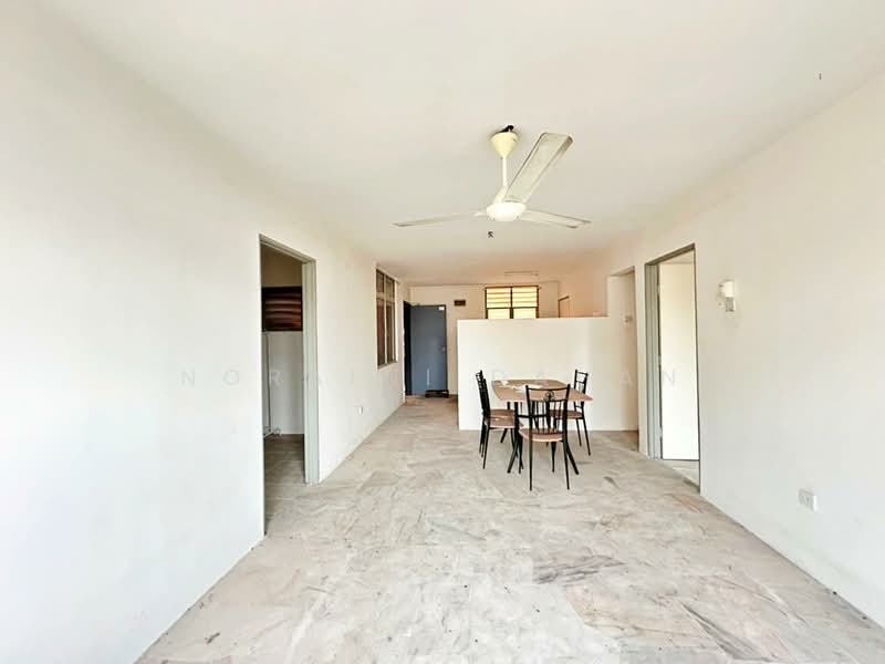 Flat for Sale at Pangsapuri Seroja - Noraini Dahan - Living Room - PropertyGuru.com.my