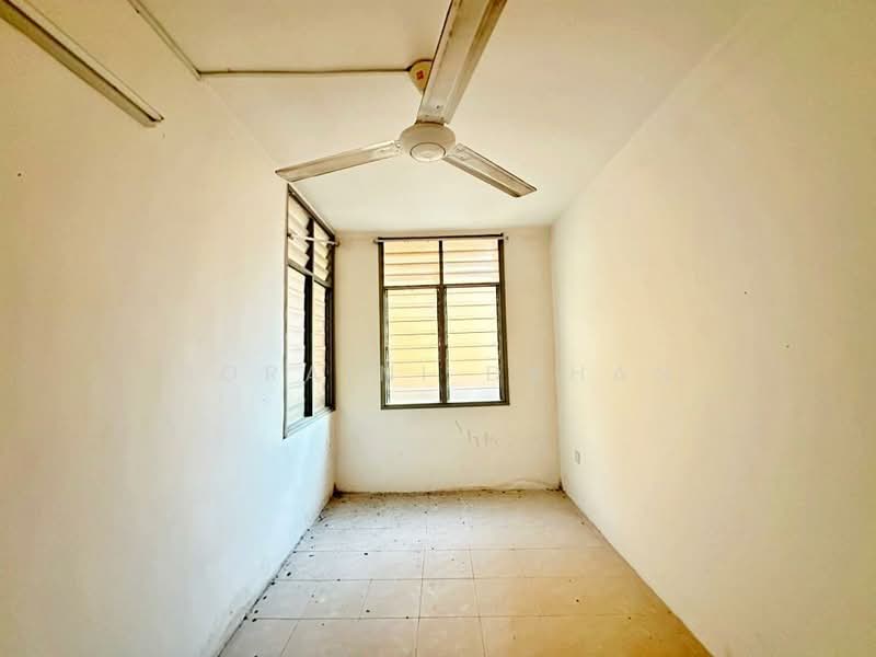Flat for Sale at Pangsapuri Seroja - Noraini Dahan - Interior - PropertyGuru.com.my