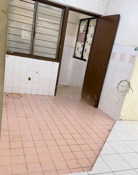 Pangsapuri Perdana untuk Untuk Disewa - RM 1,300 /bulan, Mac 2026 - Interior - PropertyGuru.com.my