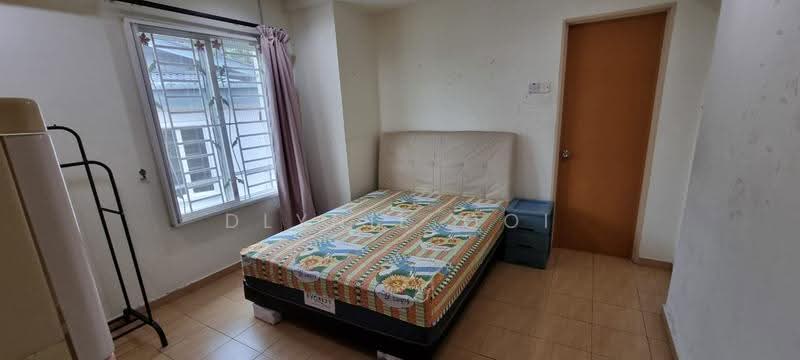Rumah Teres 2-Tingkat untuk Dijual di Taman Bukit Desa (Taman Desa) - Dlynie Ooi - Bedroom - PropertyGuru.com.my