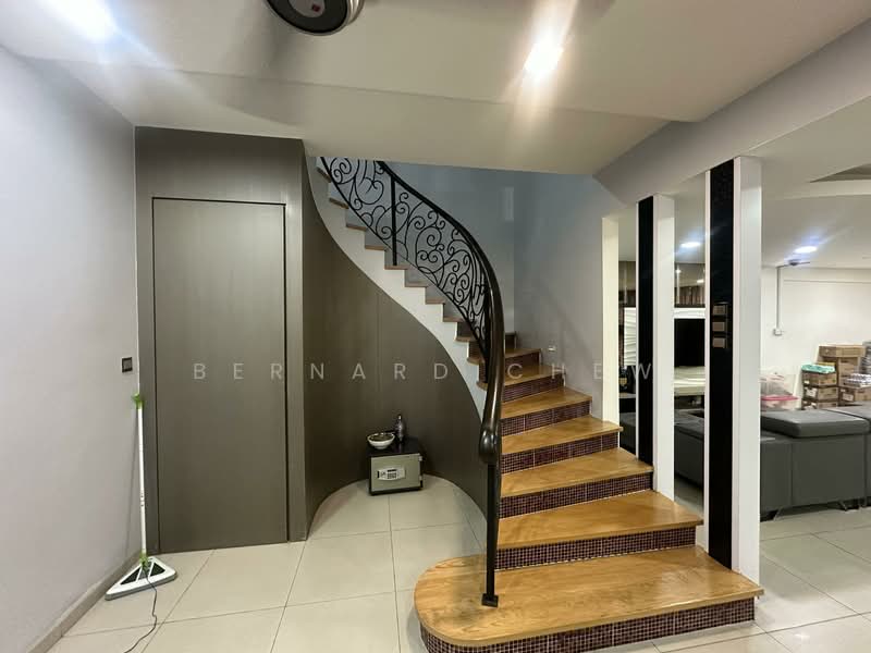 Semi-Detached House for Sale in Taman Indah Batu Maung (Batu Maung) - Bernard Chew - Interior - PropertyGuru.com.my