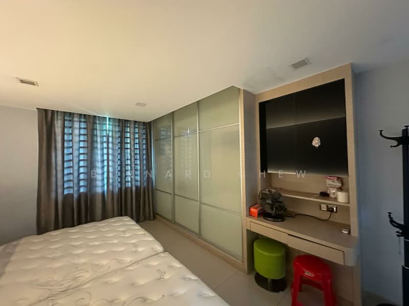 Semi-Detached House for Sale in Taman Indah Batu Maung (Batu Maung) - Bernard Chew - Bedroom - PropertyGuru.com.my