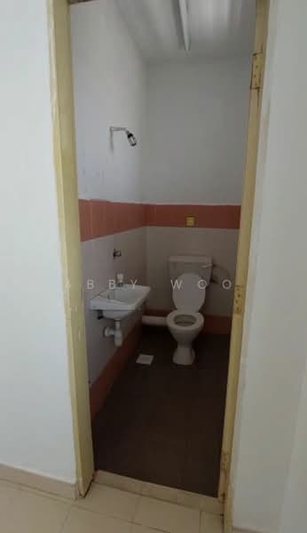 Mentari Court untuk Untuk Disewa - RM 1,150 /bulan, Feb 2026 - Bathroom - PropertyGuru.com.my
