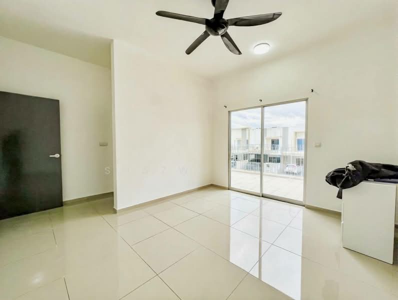 CasaView @ Cybersouth untuk Untuk Dijual - RM 650,000, Mac 2026 - Living Room - PropertyGuru.com.my