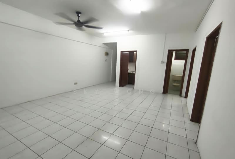 Condominium for Rent at Green Acre - Sky Wong - Living Room - PropertyGuru.com.my