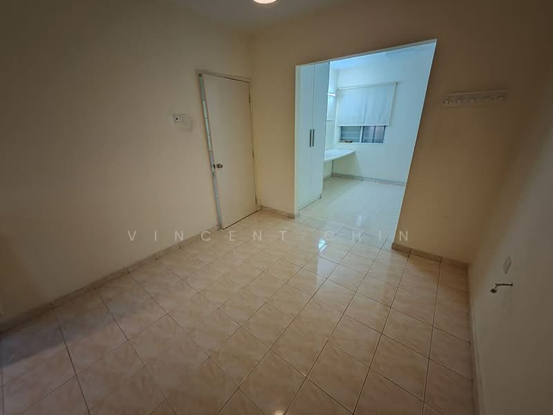 Untuk Dijual - Permai Lake View Apartment