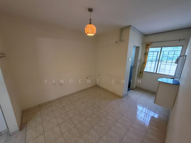 Pangsapuri untuk Dijual di Permai Lake View Apartment - Vincent Chin - Interior - PropertyGuru.com.my