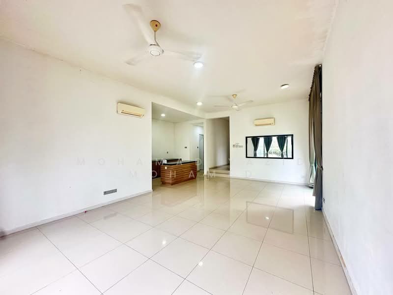 SummerGlades @ Cyberjaya untuk Untuk Dijual - RM 1,200,000, Mac 2026 - Living Room - PropertyGuru.com.my