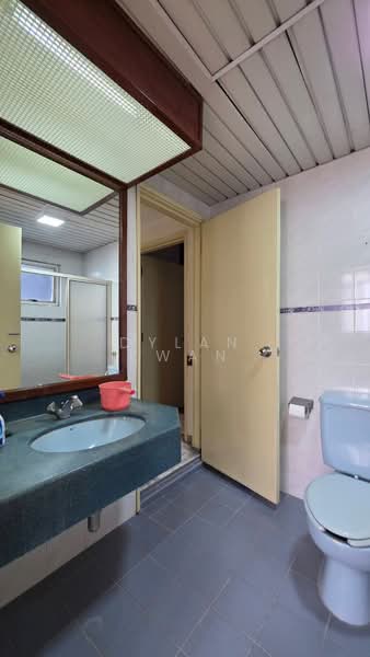 Indera Subang untuk Untuk Dijual - RM 650,000, Feb 2026 - Bathroom - PropertyGuru.com.my
