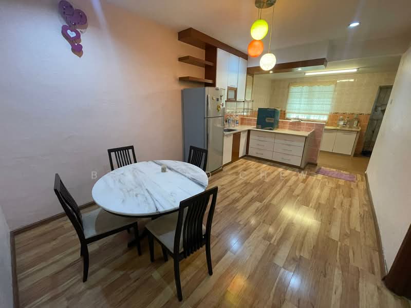 Semi-Detached House for Sale in Taman Indah Batu Maung (Batu Maung) - Bernard Chew - Kitchen - PropertyGuru.com.my