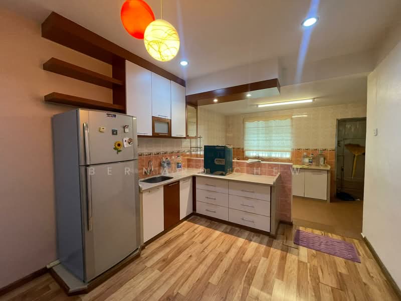 Semi-Detached House for Sale in Taman Indah Batu Maung (Batu Maung) - Bernard Chew - Kitchen - PropertyGuru.com.my