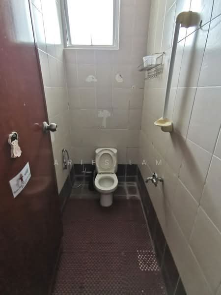 Shop for Rent in Skudai (Johor) - Aries Lam - Bathroom - PropertyGuru.com.my