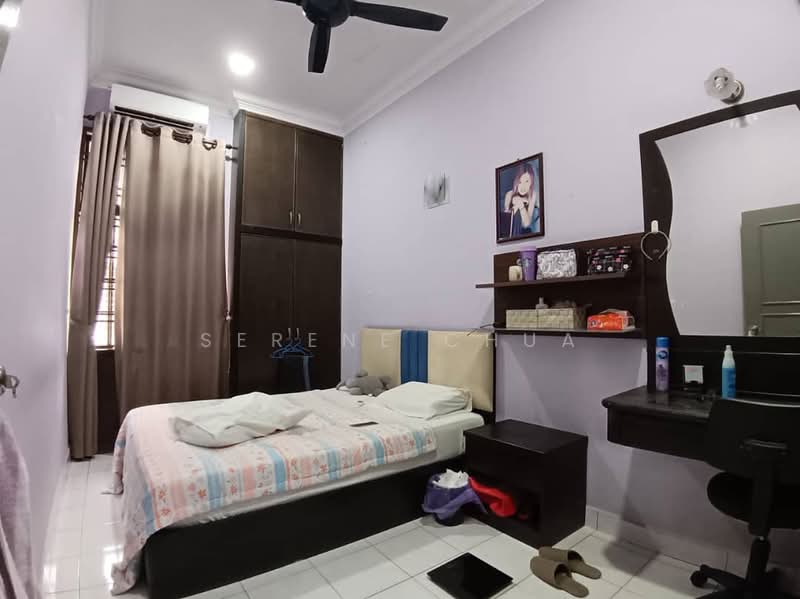 1-storey Terraced House for Sale in Taman Molek (Johor Bahru) - Serene Chua - Bedroom - PropertyGuru.com.my