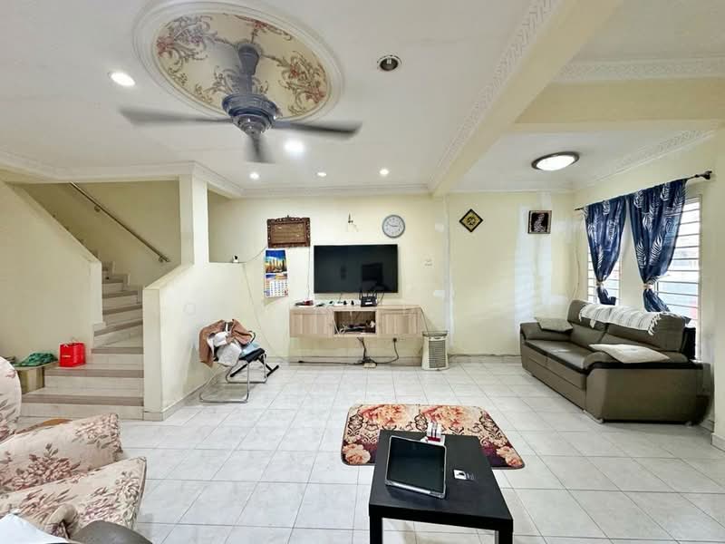 Taman Garing Utama untuk Untuk Dijual - RM 499,000, Mac 2026 - Living Room - PropertyGuru.com.my