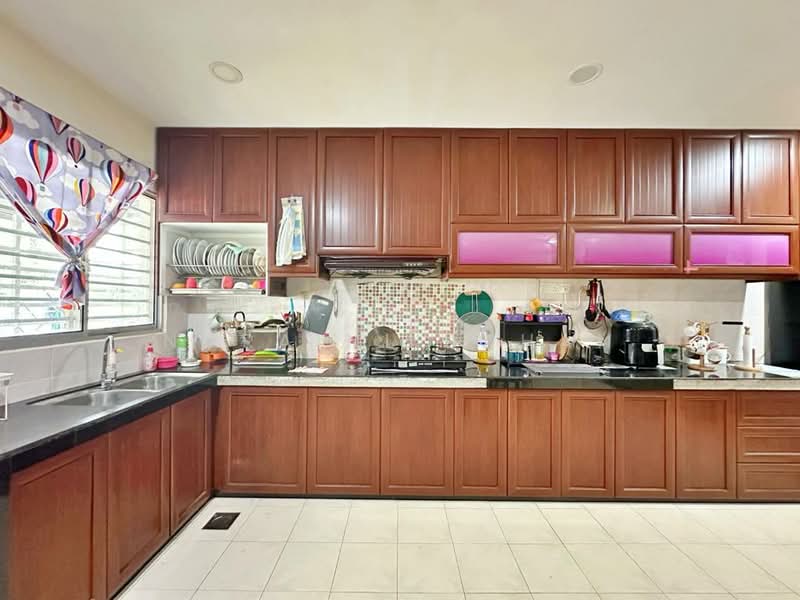 Taman Garing Utama untuk Untuk Dijual - RM 499,000, Mac 2026 - Kitchen - PropertyGuru.com.my