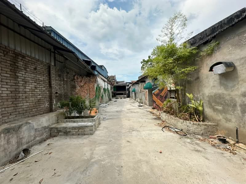 Georgetown Warehouse Shop With Land 14000sf, BU:6000sf, PRIME LOCATION untuk Untuk Disewa - RM 18,000 /bulan, Mac 2026 - Exterior - PropertyGuru.com.my