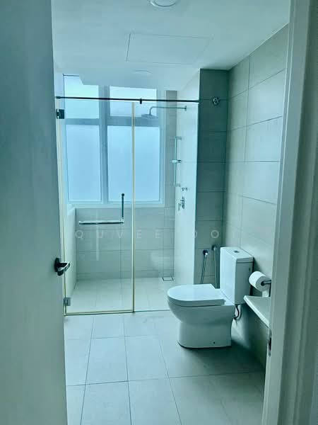 Ferringhi Residence 2 untuk Untuk Disewa - RM 3,300 /bulan, Mac 2026 - Bathroom - PropertyGuru.com.my