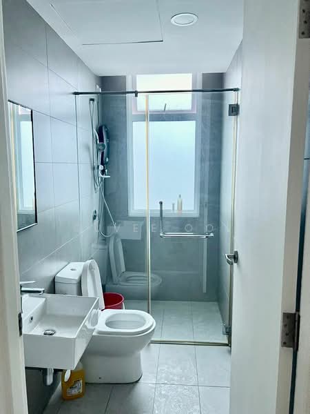Ferringhi Residence 2 untuk Untuk Disewa - RM 3,300 /bulan, Mac 2026 - Bathroom - PropertyGuru.com.my