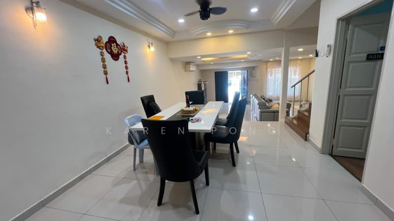 2-storey Terraced House for Sale in SS2 (Petaling Jaya) - Karen Pong - Dining Room - PropertyGuru.com.my