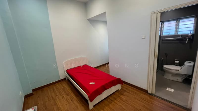 2-storey Terraced House for Sale in SS2 (Petaling Jaya) - Karen Pong - Bedroom - PropertyGuru.com.my