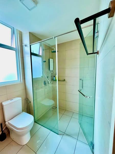 Ferringhi Residence 2 untuk Untuk Disewa - RM 2,600 /bulan, Mac 2026 - Bathroom - PropertyGuru.com.my