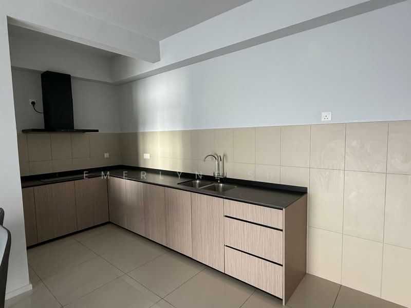 Kondominium untuk Disewa di KAIA Heights Equine - Emerlyne Shum - Kitchen - PropertyGuru.com.my
