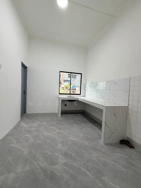 1-storey Terraced House for Sale in Taman Air Biru (Pasir Gudang) - Marcus Tey - Kitchen - PropertyGuru.com.my