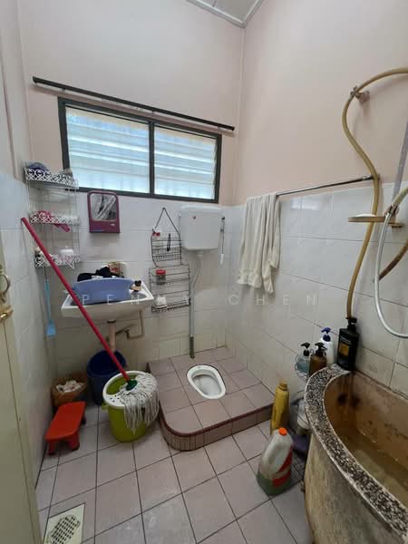 1-storey Terraced House for Sale in Taman Desa Rishah (Ipoh) - PENNY CHEN - Bathroom - PropertyGuru.com.my