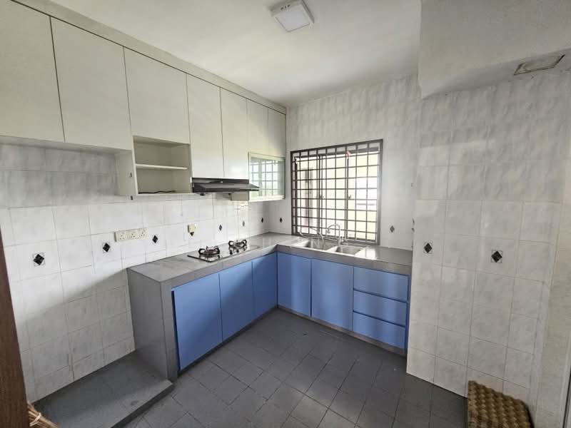 Apartment for Rent at Seri Mutiara Apartment - Le Ching . - Kitchen - PropertyGuru.com.my