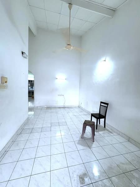 1-storey Terraced House for Sale in Taman Perling (Perling) - Karl Lim - Living Room - PropertyGuru.com.my