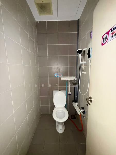 Ground Floor Corner Shop Kiara Plaza Semenyih untuk Untuk Disewa - RM 7,500 /bulan, Mac 2026 - Bathroom - PropertyGuru.com.my